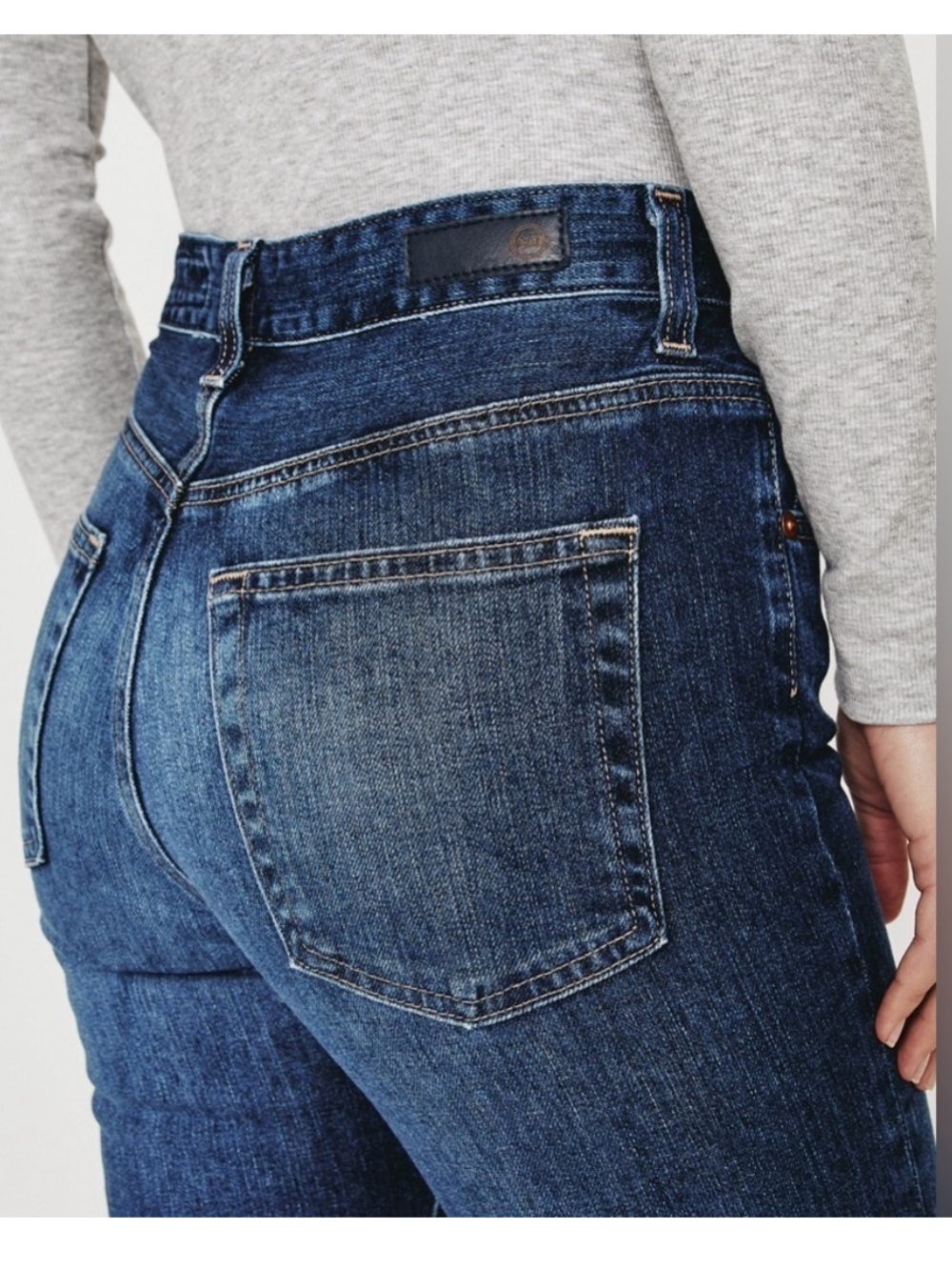BOGO! AG Saige High Rise Straight Leg Jeans in Gondola Dark Wash size 31 - Picture 3 of 10